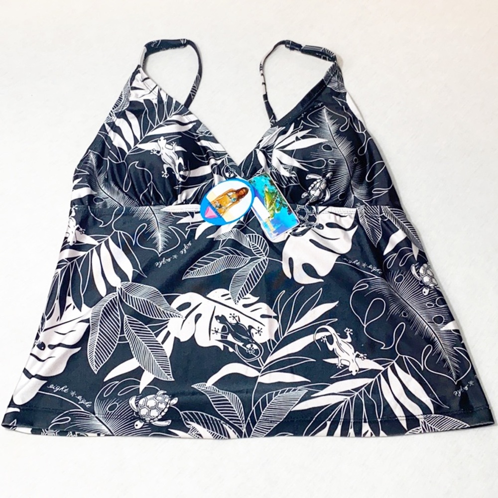 Steven wear swim top size XXL